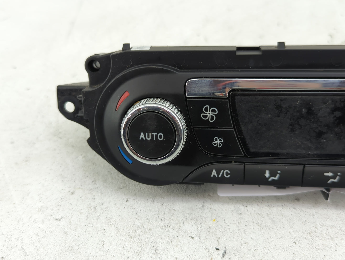 2013 Ford Escape Climate Control Module Temperature AC/Heater Replacement P/N:CJ5T-18C612-BC Fits OEM Used Auto Parts - Oemu