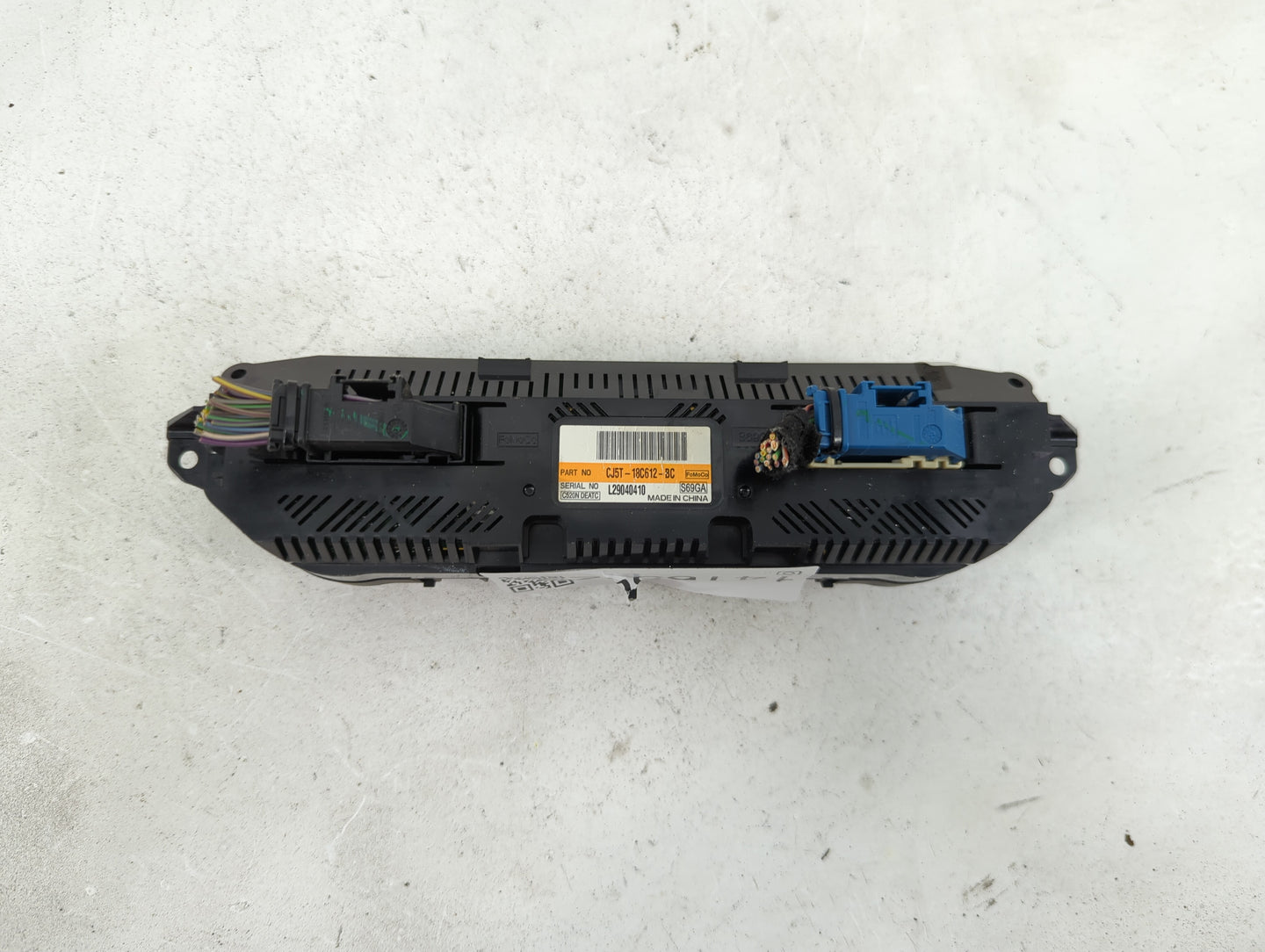 2013 Ford Escape Climate Control Module Temperature AC/Heater Replacement P/N:CJ5T-18C612-BC Fits OEM Used Auto Parts - Oemu