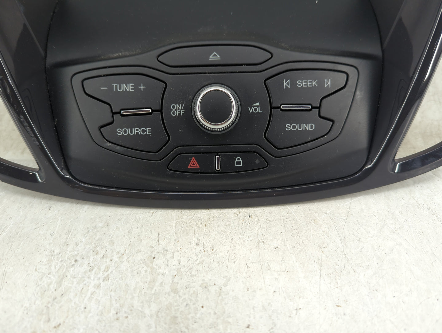 2013-2015 Ford Escape Radio Control Panel - Oemusedautoparts1.com