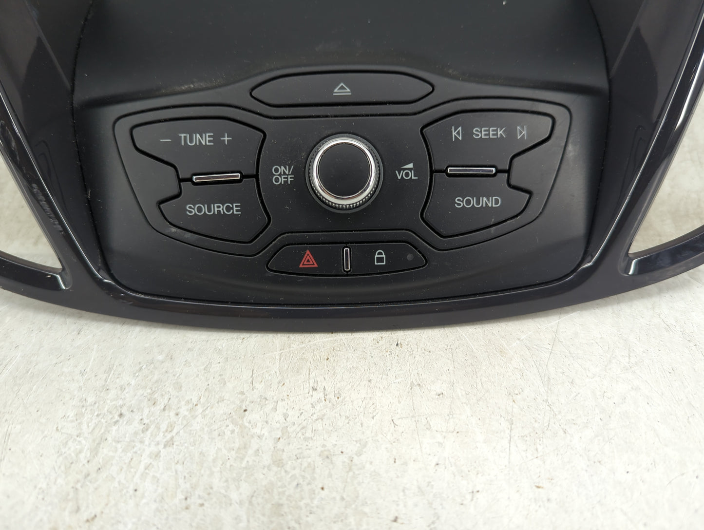 2013-2015 Ford Escape Radio Control Panel - Oemusedautoparts1.com