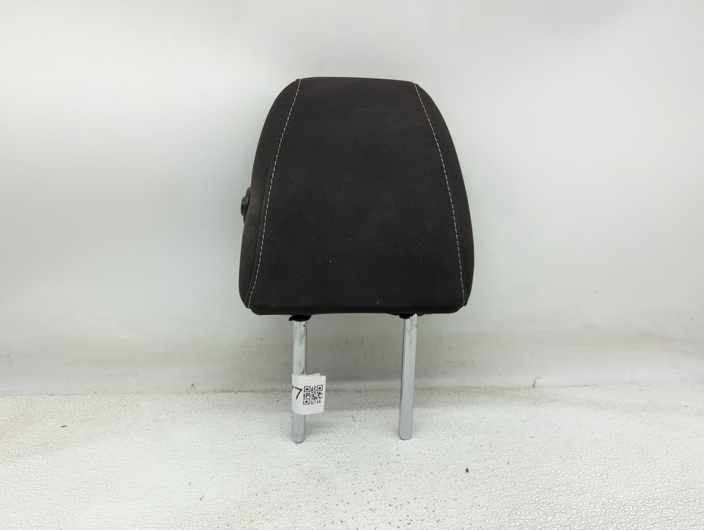 2013-2015 Ford Escape Headrest Head Rest Rear Seat Fits Fits 2013 2014 2015 OEM Used Auto Parts - Oemusedautoparts1.com