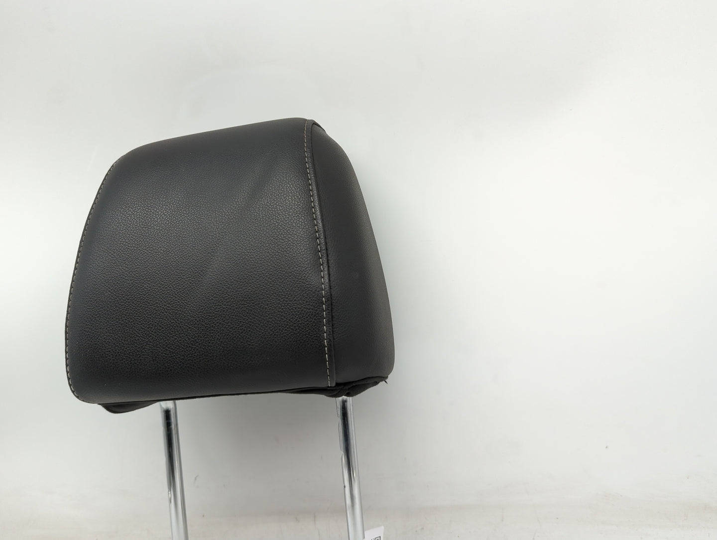 2013-2015 Ford Escape Headrest Head Rest Front Driver Seat Black - Oemusedautoparts1.com