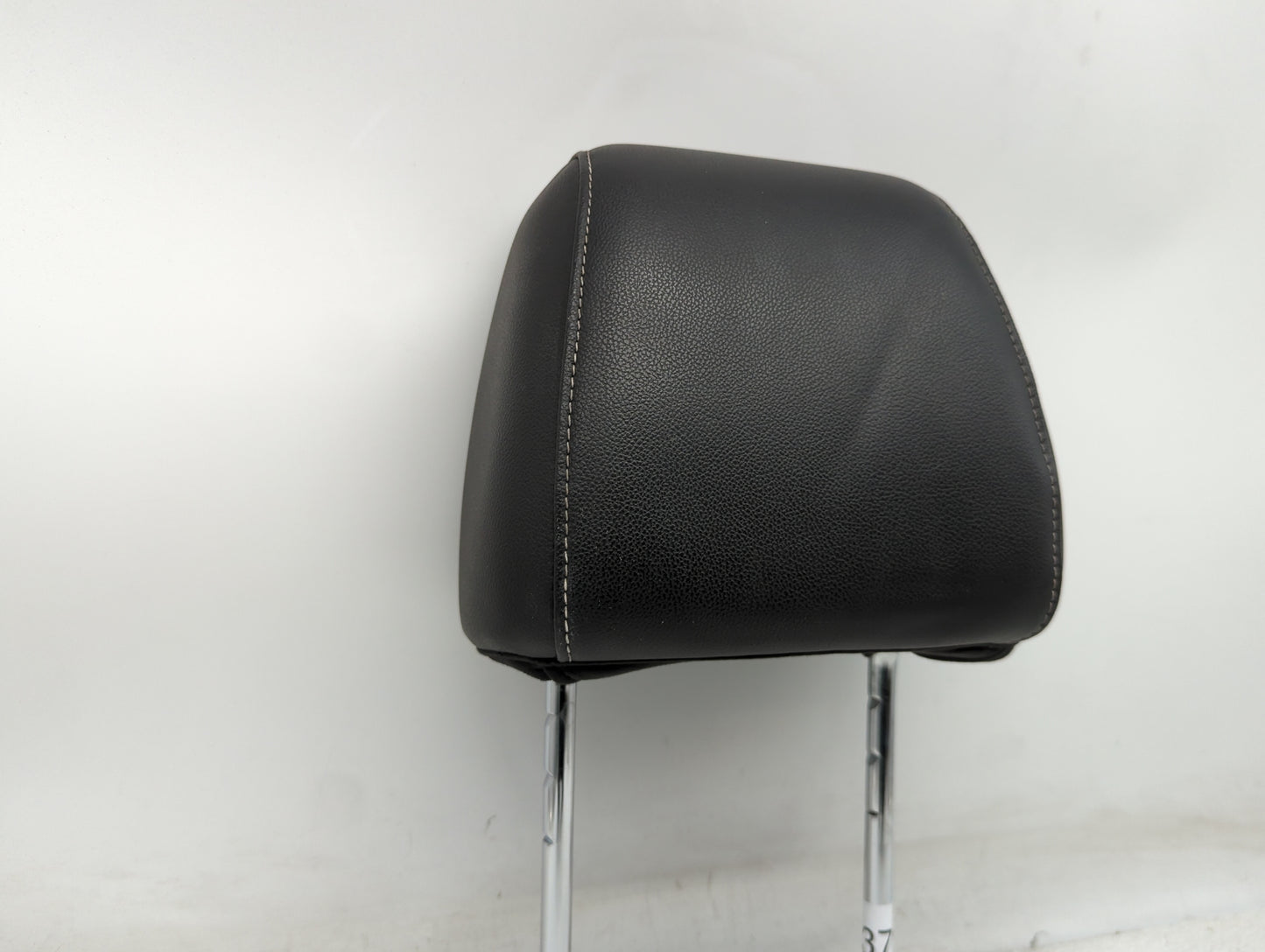 2013 Ford Escape Headrest Head Rest Front Driver Seat Black - Oemusedautoparts1.com