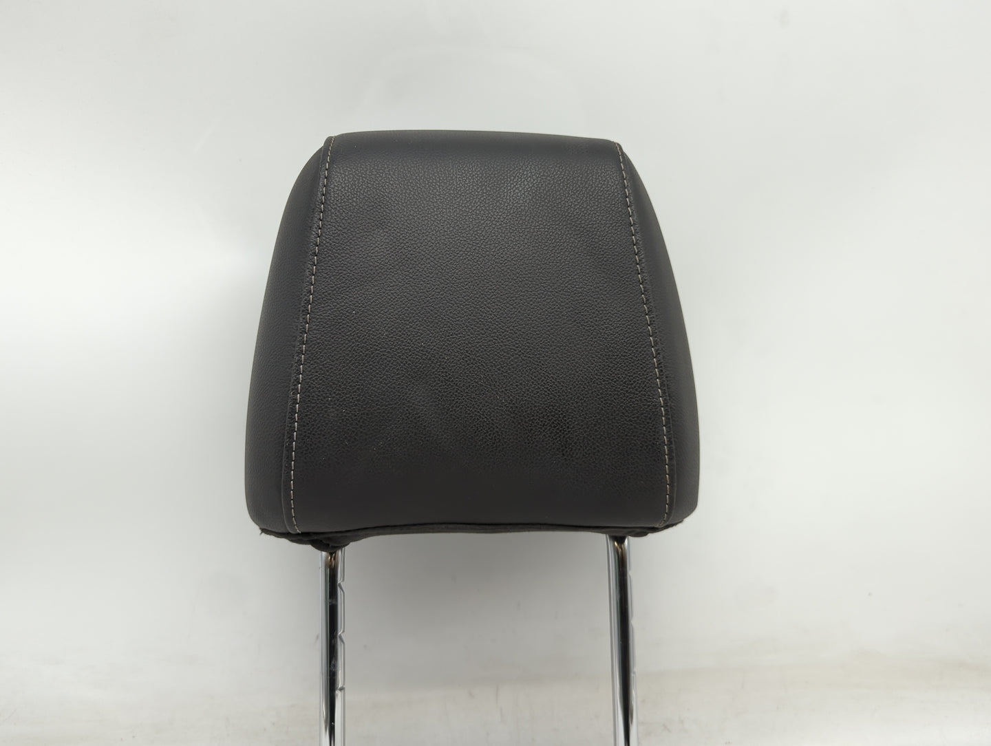 2013-2015 Ford Escape Headrest Head Rest Front Driver Seat Black - Oemusedautoparts1.com