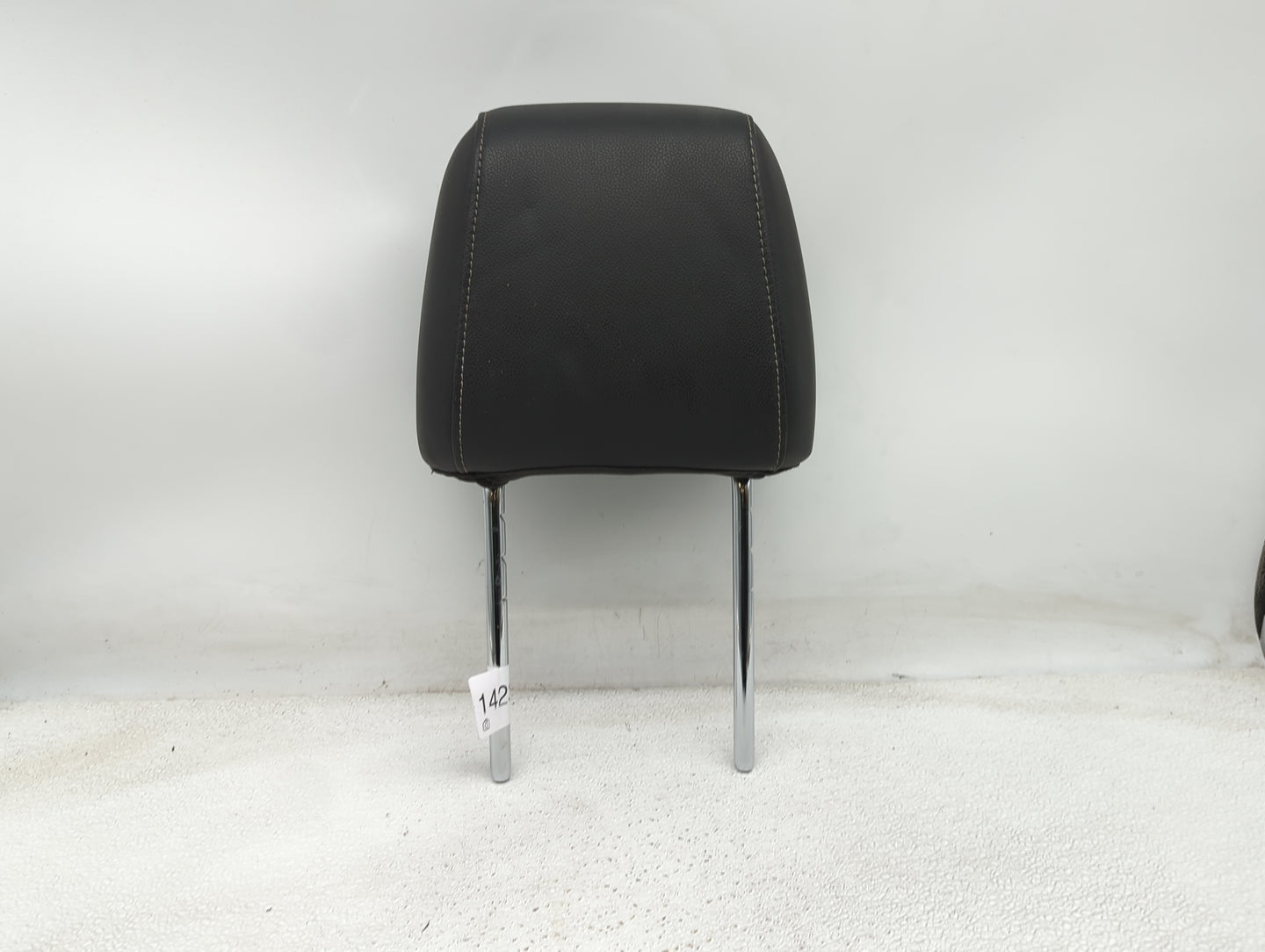 2013 Ford Escape Headrest Head Rest Front Driver Seat Black - Oemusedautoparts1.com