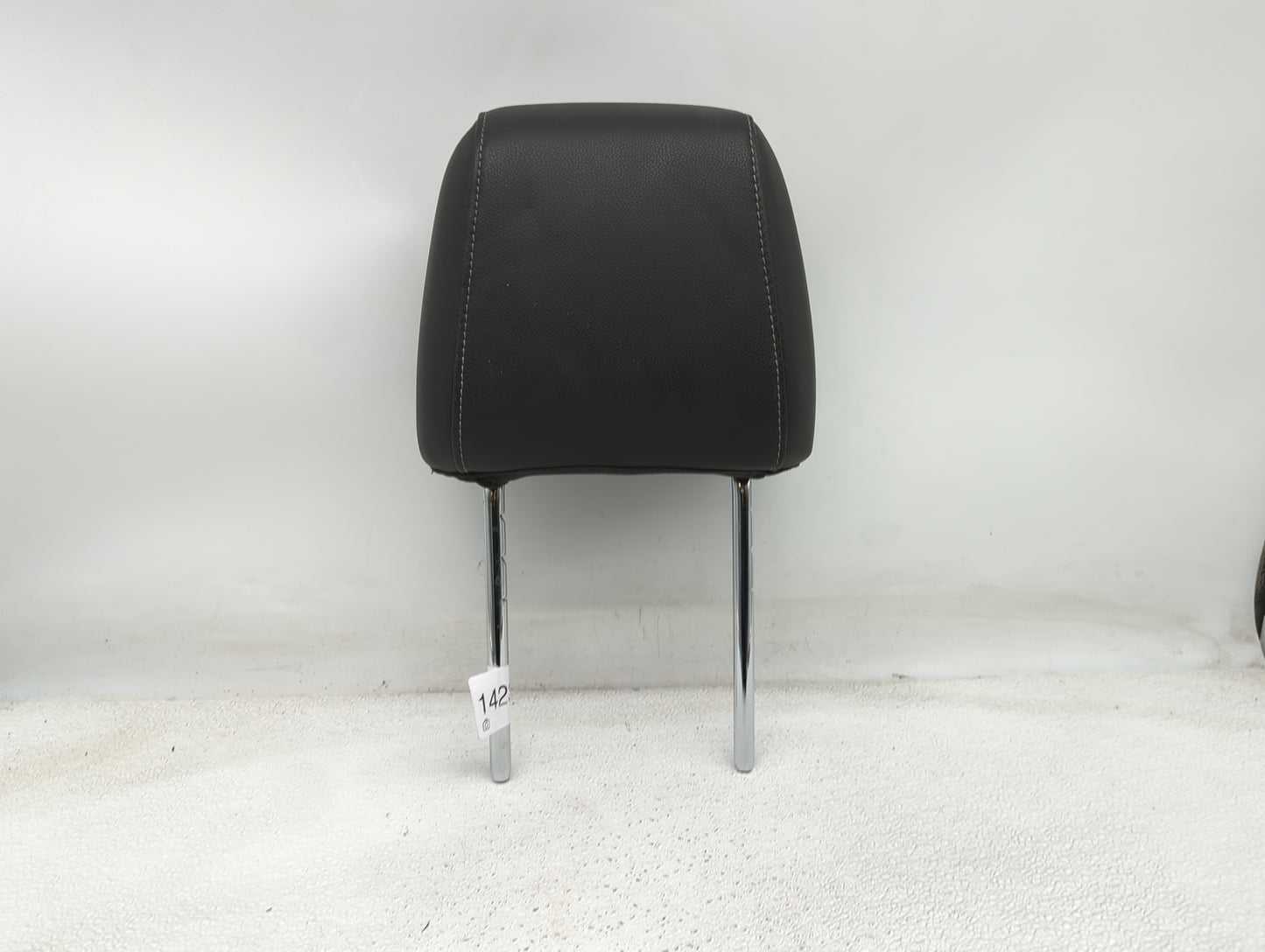 2013 Ford Escape Headrest Head Rest Front Driver Seat Black - Oemusedautoparts1.com