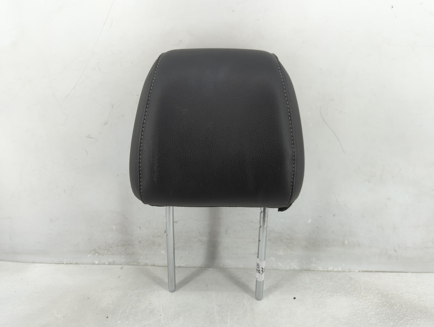 2013-2015 Ford Escape Headrest Head Rest Front Driver Passenger Seat - Oemusedautoparts1.com