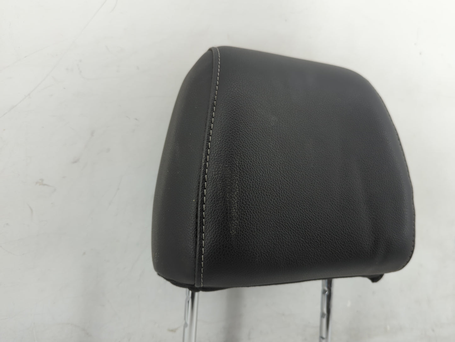 2013-2015 Ford Escape Headrest Head Rest Front Driver Passenger Seat - Oemusedautoparts1.com