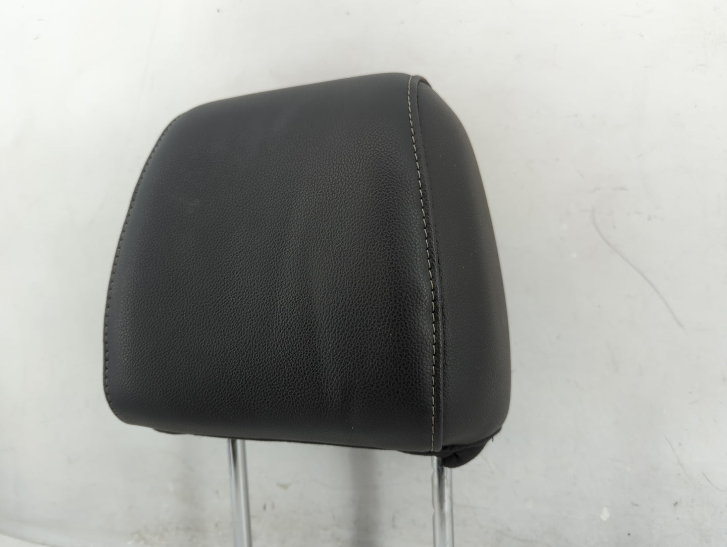 2013-2015 Ford Escape Headrest Head Rest Front Driver Passenger Seat - Oemusedautoparts1.com