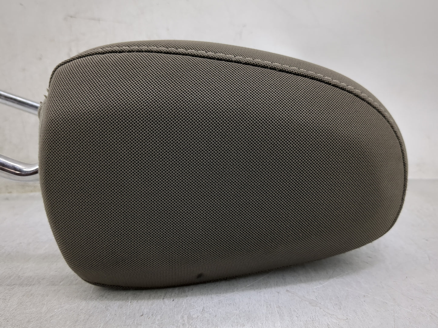 2013-2015 Ford Escape Headrest Head Rest Rear Seat Fits Fits 2013 2014 2015 OEM Used Auto Parts - Oemusedautoparts1.com
