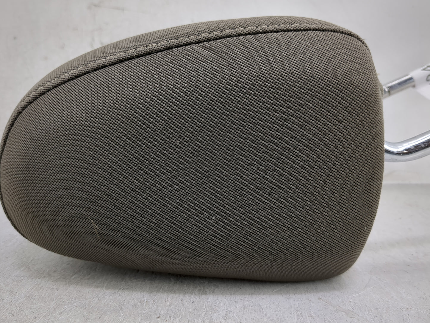 2013-2015 Ford Escape Headrest Head Rest Rear Seat Fits Fits 2013 2014 2015 OEM Used Auto Parts - Oemusedautoparts1.com