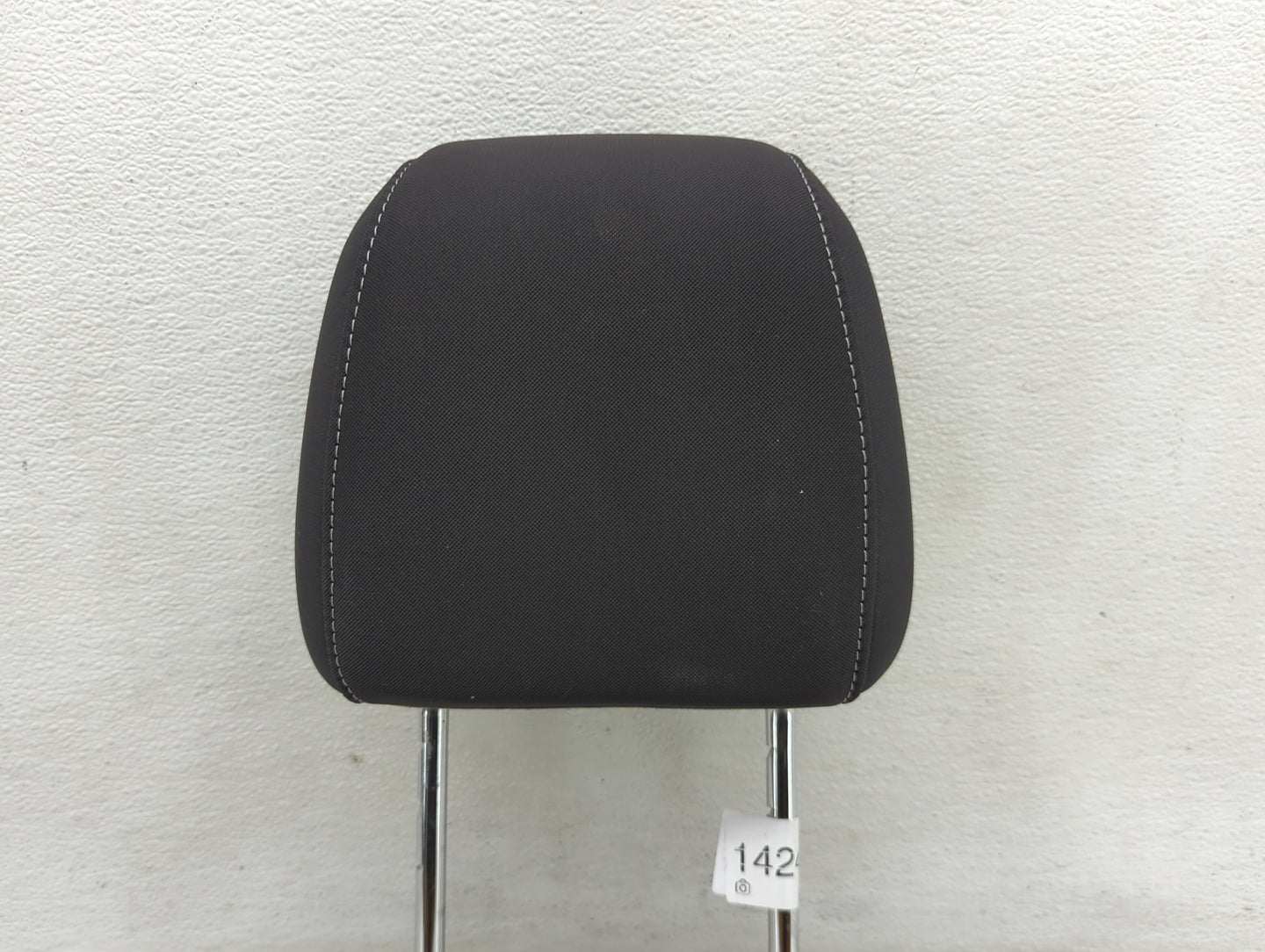 2013-2015 Ford Escape Headrest Head Rest Front Driver Passenger Seat - Oemusedautoparts1.com