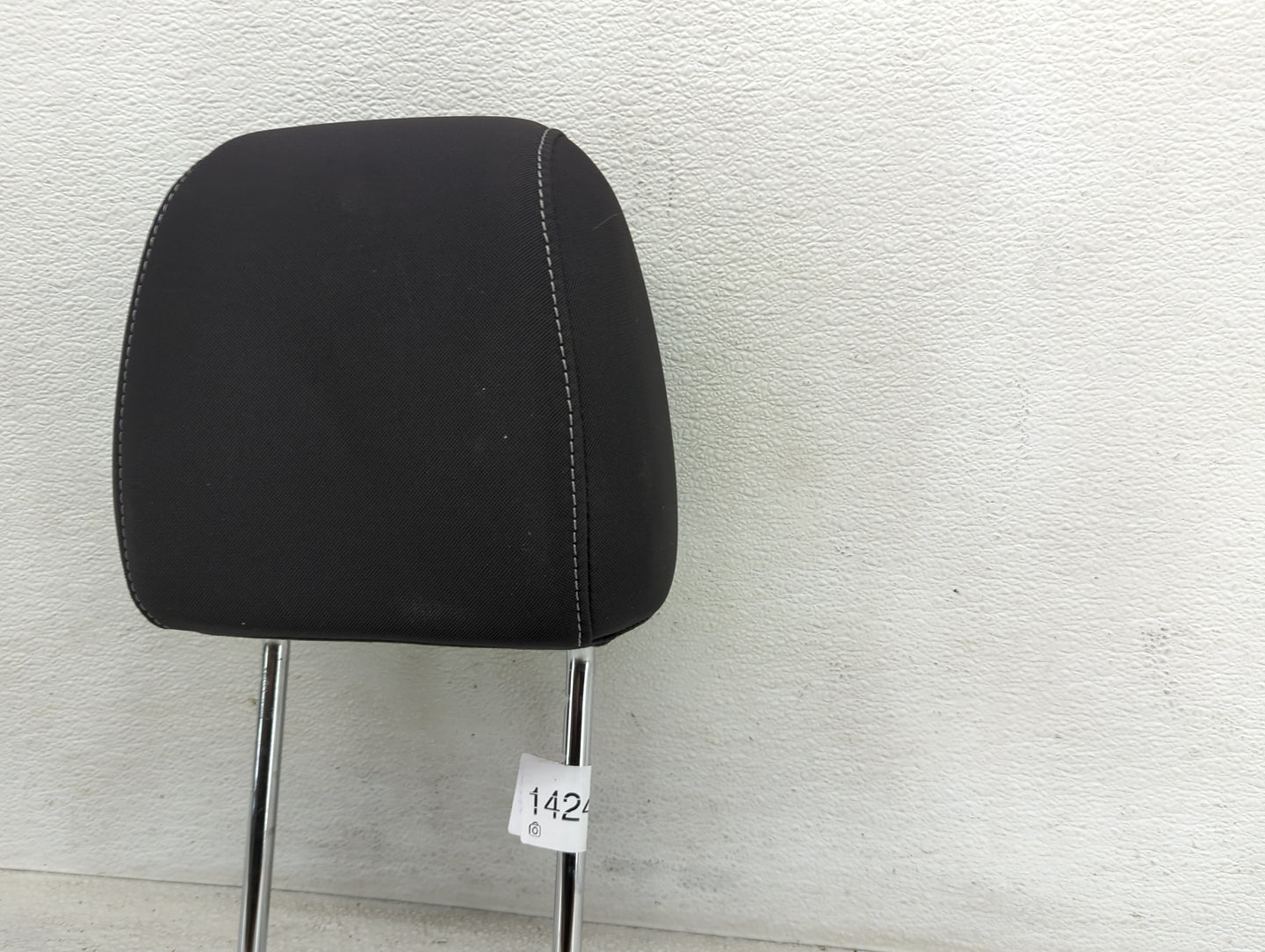 2013-2015 Ford Escape Headrest Head Rest Front Driver Passenger Seat - Oemusedautoparts1.com