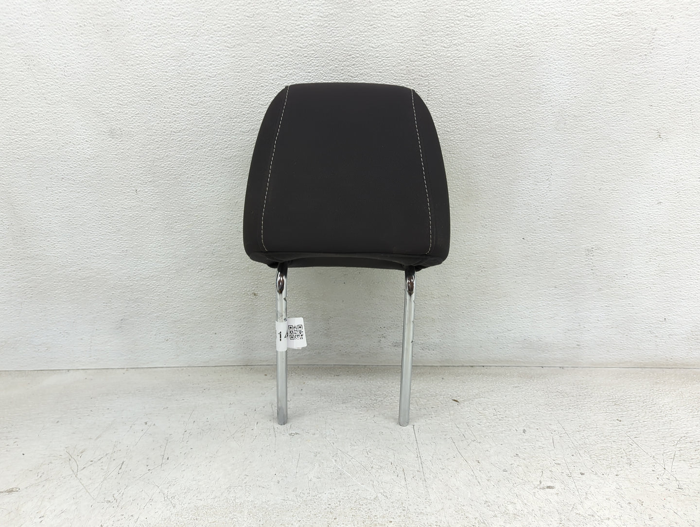 2013-2015 Ford Escape Headrest Head Rest Front Driver Passenger Seat - Oemusedautoparts1.com