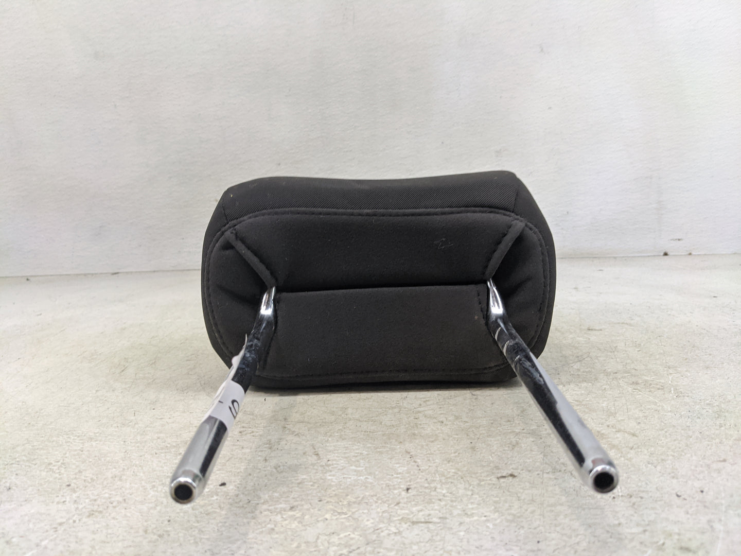 2013-2015 Ford Escape Headrest Head Rest Front Driver Passenger Seat Fits Fits 2013 2014 2015 OEM Used Auto Parts - Oemuseda