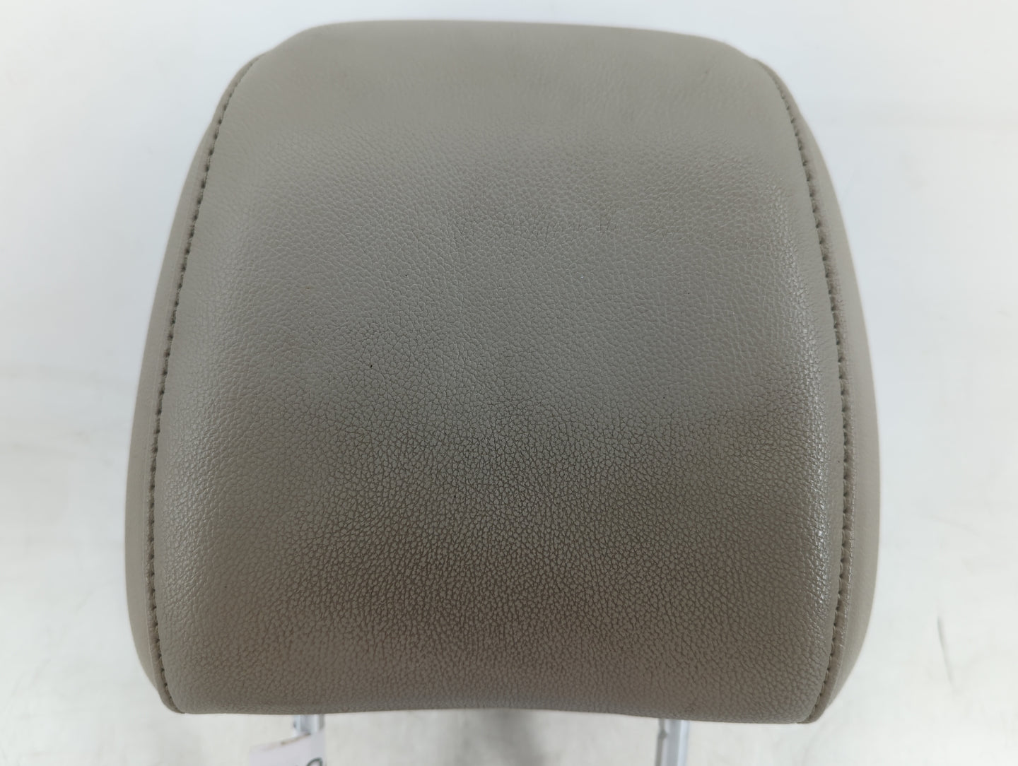 2013 Ford Escape Headrest Head Rest Front Driver Passenger Seat Fits OEM Used Auto Parts - Oemusedautoparts1.com