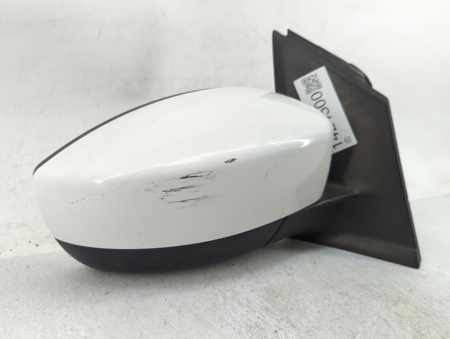 2013-2016 Ford Escape Passenger Side View Mirror - Right Door Mirror OEM Used - Oemusedautoparts1.com