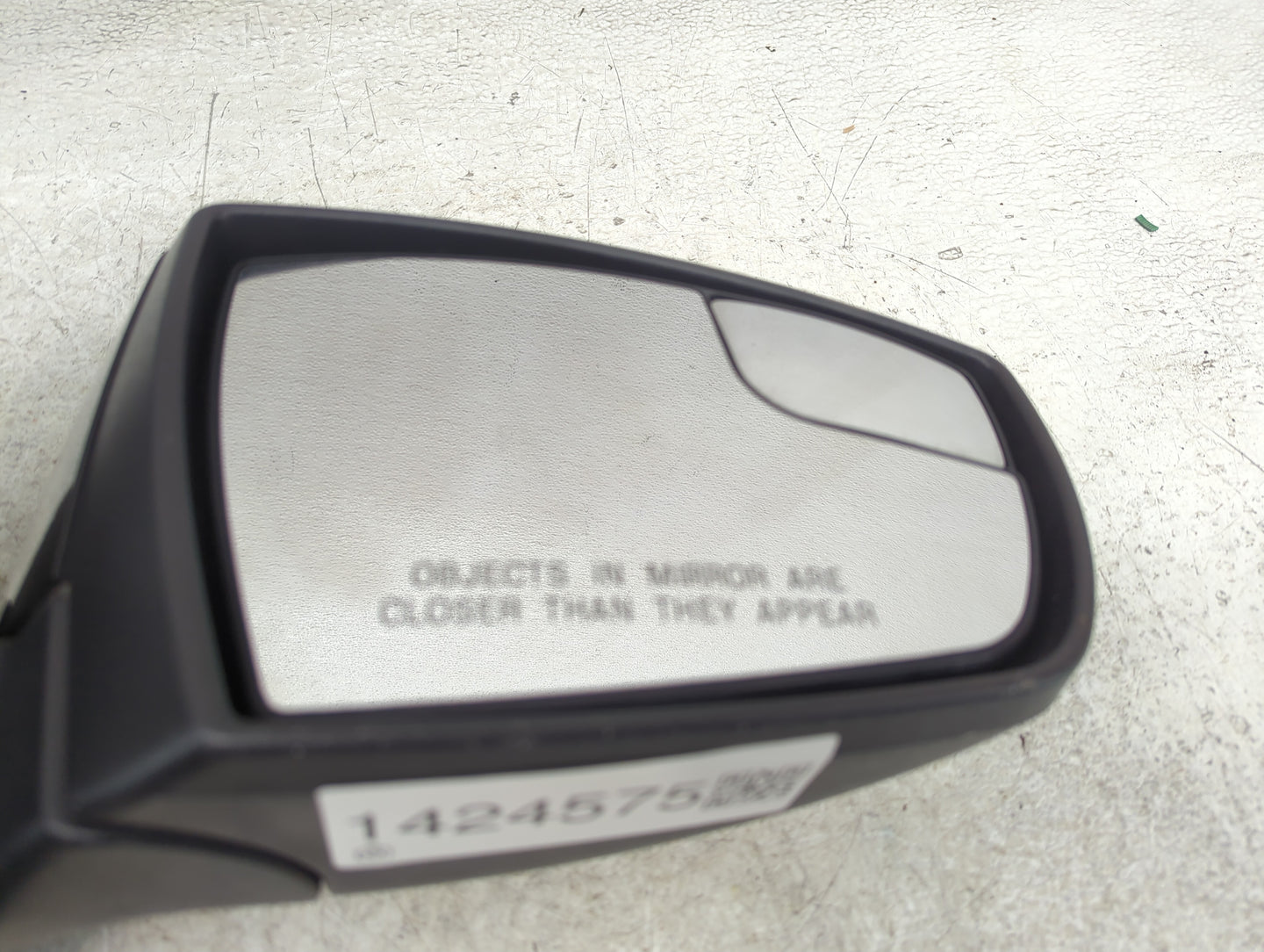 2013-2016 Ford Escape Passenger Side View Mirror - Right Door Mirror OEM Used - Oemusedautoparts1.com