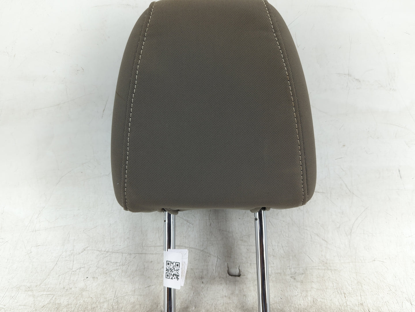 2013-2015 Ford Escape Headrest Head Rest Rear Seat Fits Fits 2013 2014 2015 OEM Used Auto Parts - Oemusedautoparts1.com