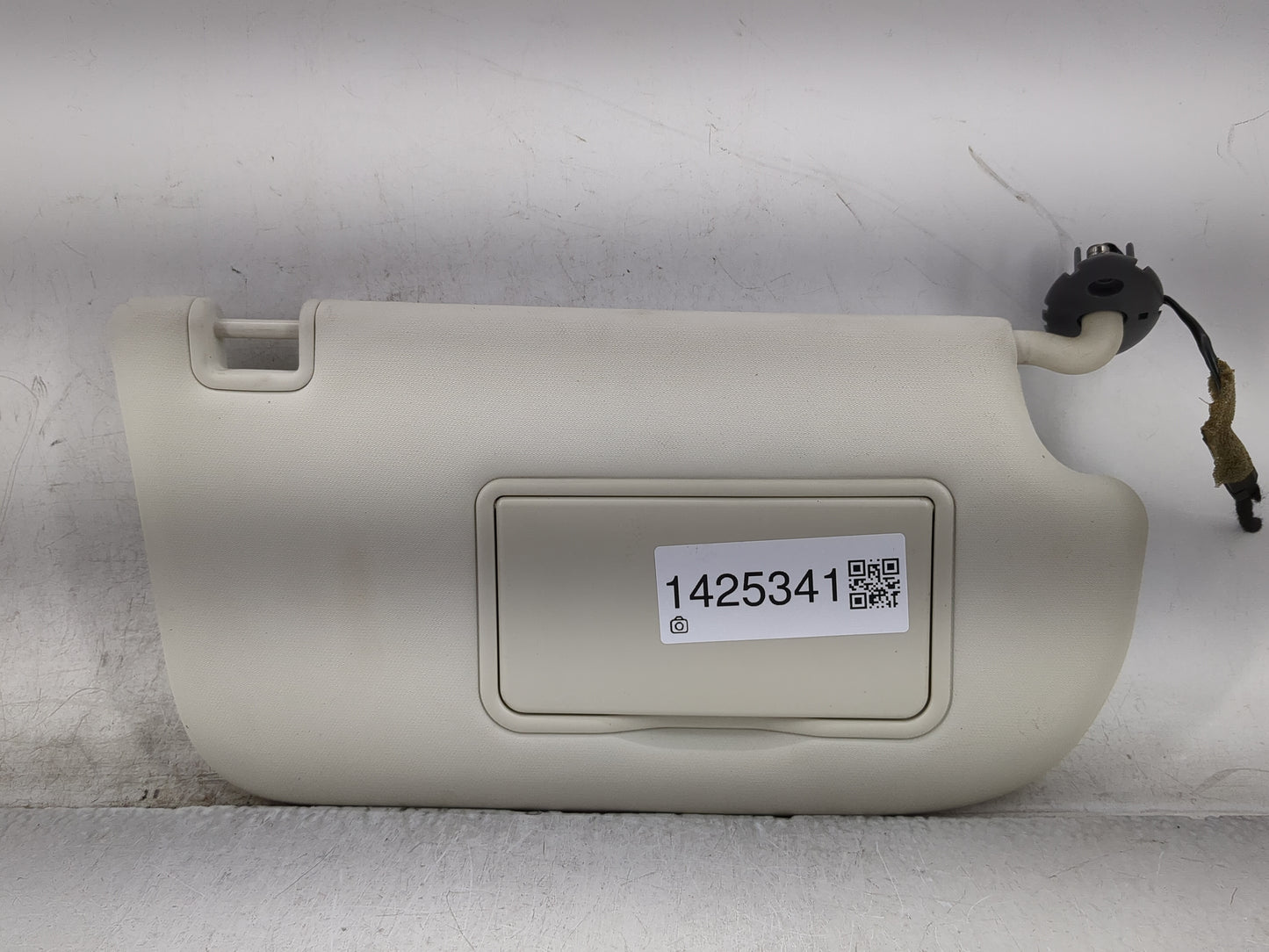 2013-2019 Ford Escape Sun Visor Shade Replacement Passenger Right Mirror Fits Fits 2013 2014 2015 2016 2017 2018 2019 OEM Us