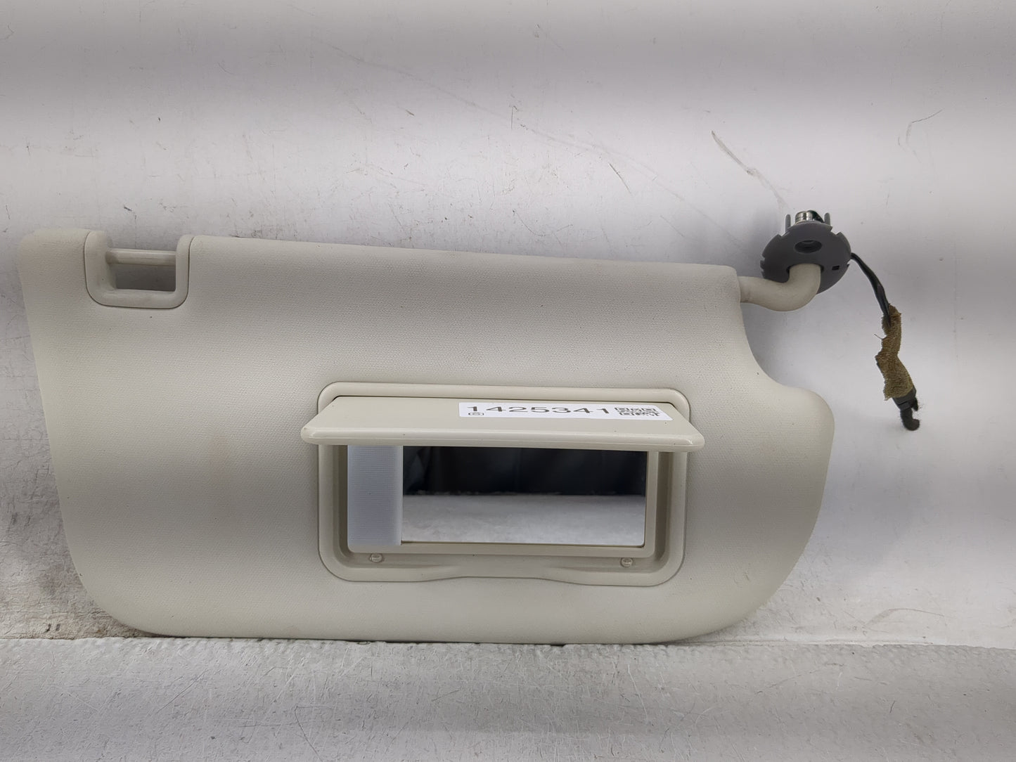 2013-2019 Ford Escape Sun Visor Shade Replacement Passenger Right Mirror Fits Fits 2013 2014 2015 2016 2017 2018 2019 OEM Us