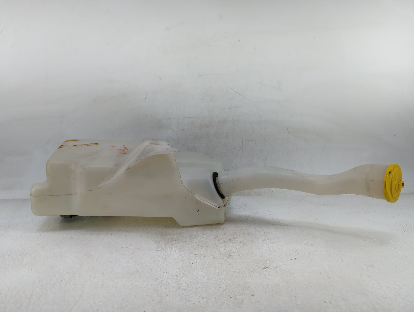 2013-2014 Ford Escape Windshield Washer Fluid Reservoir Bottle Oem White - Oemusedautoparts1.com