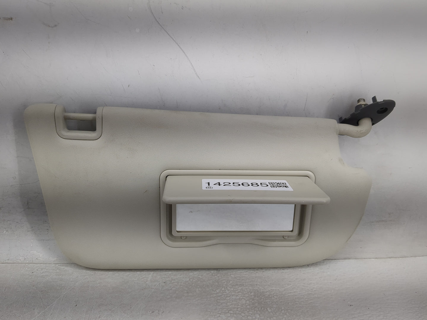 2013-2019 Ford Escape Sun Visor Shade Replacement Passenger Right Mirror Fits Fits 2013 2014 2015 2016 2017 2018 2019 OEM Us