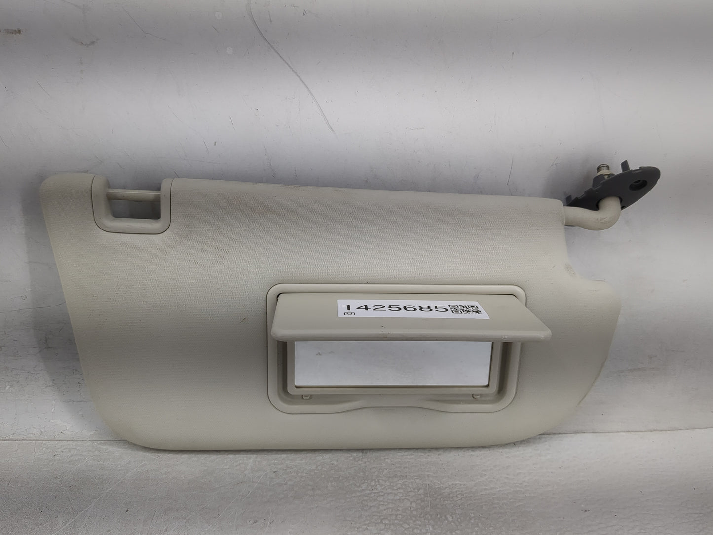 2013-2019 Ford Escape Sun Visor Shade Replacement Passenger Right Mirror Fits Fits 2013 2014 2015 2016 2017 2018 2019 OEM Us