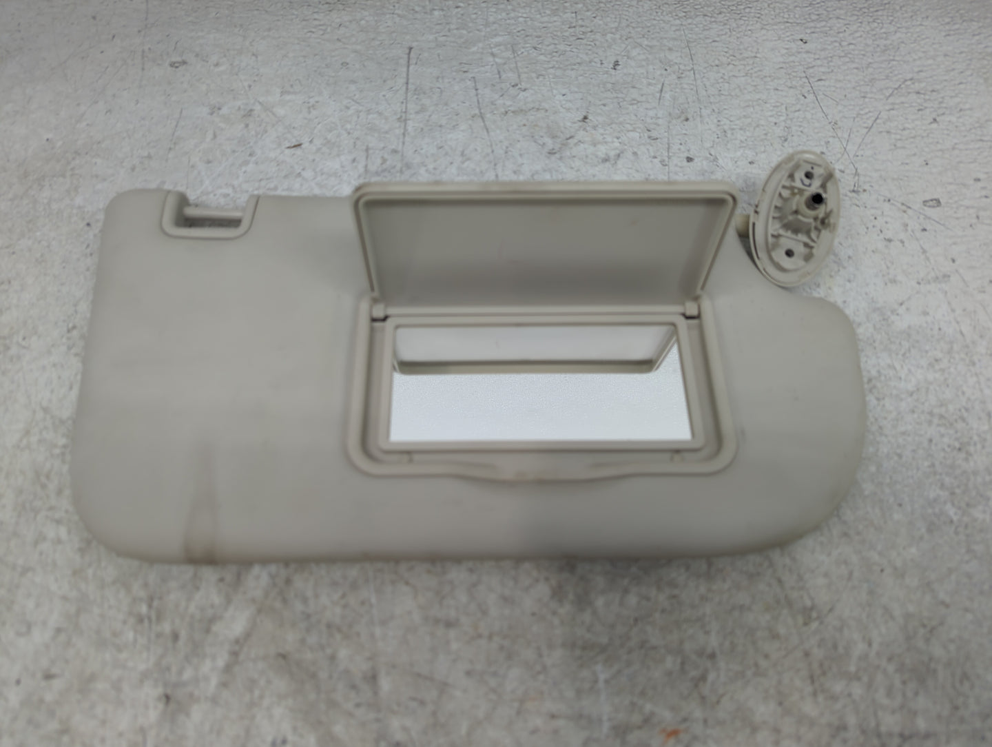 2013-2019 Ford Escape Sun Visor Shade Replacement Passenger Right Mirror Fits Fits 2013 2014 2015 2016 2017 2018 2019 OEM Us
