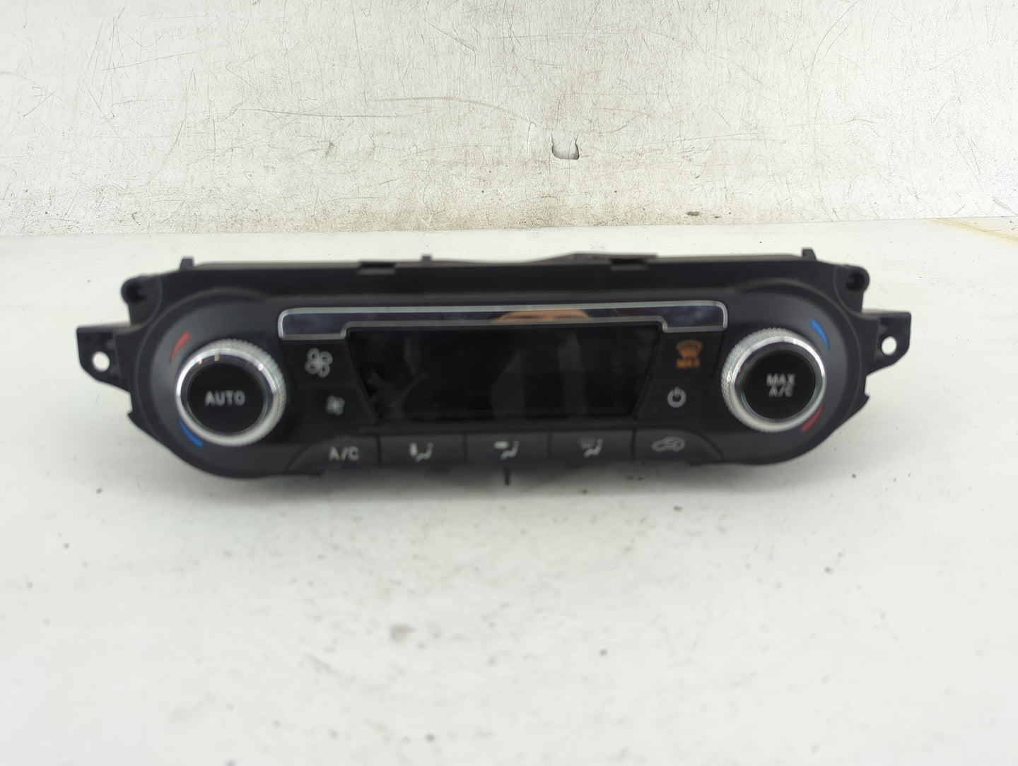 2013 Ford Escape Climate Control Module Temperature AC/Heater Replacement P/N:CJ5T-18C612-BA Fits OEM Used Auto Parts - Oemu