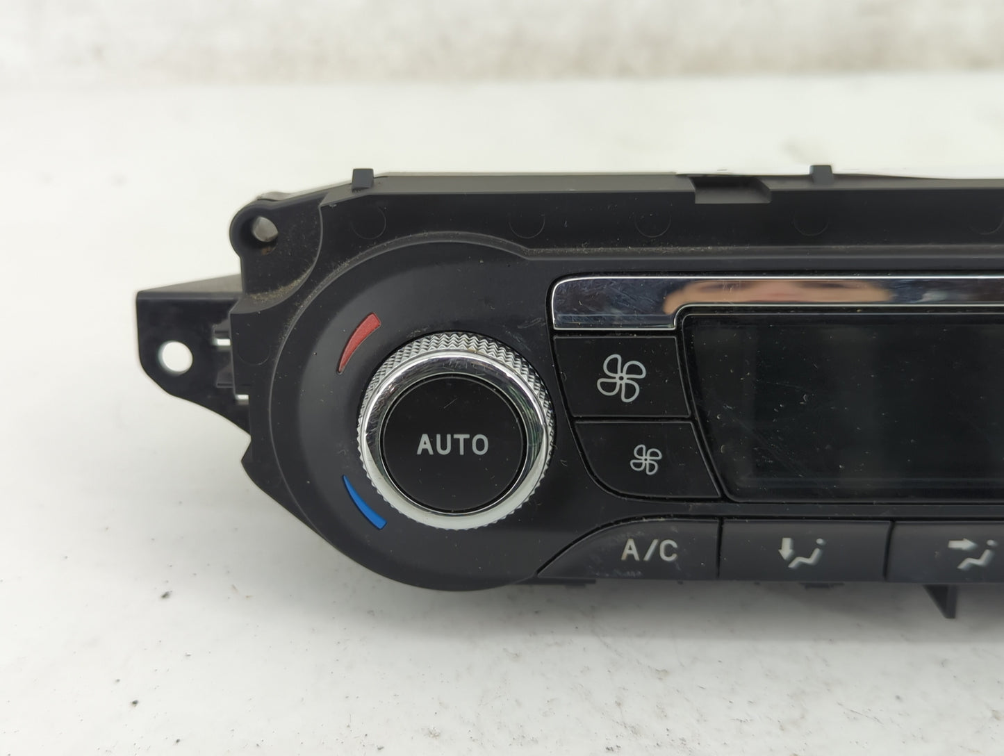 2013 Ford Escape Climate Control Module Temperature AC/Heater Replacement P/N:CJ5T-18C612-BA Fits OEM Used Auto Parts - Oemu