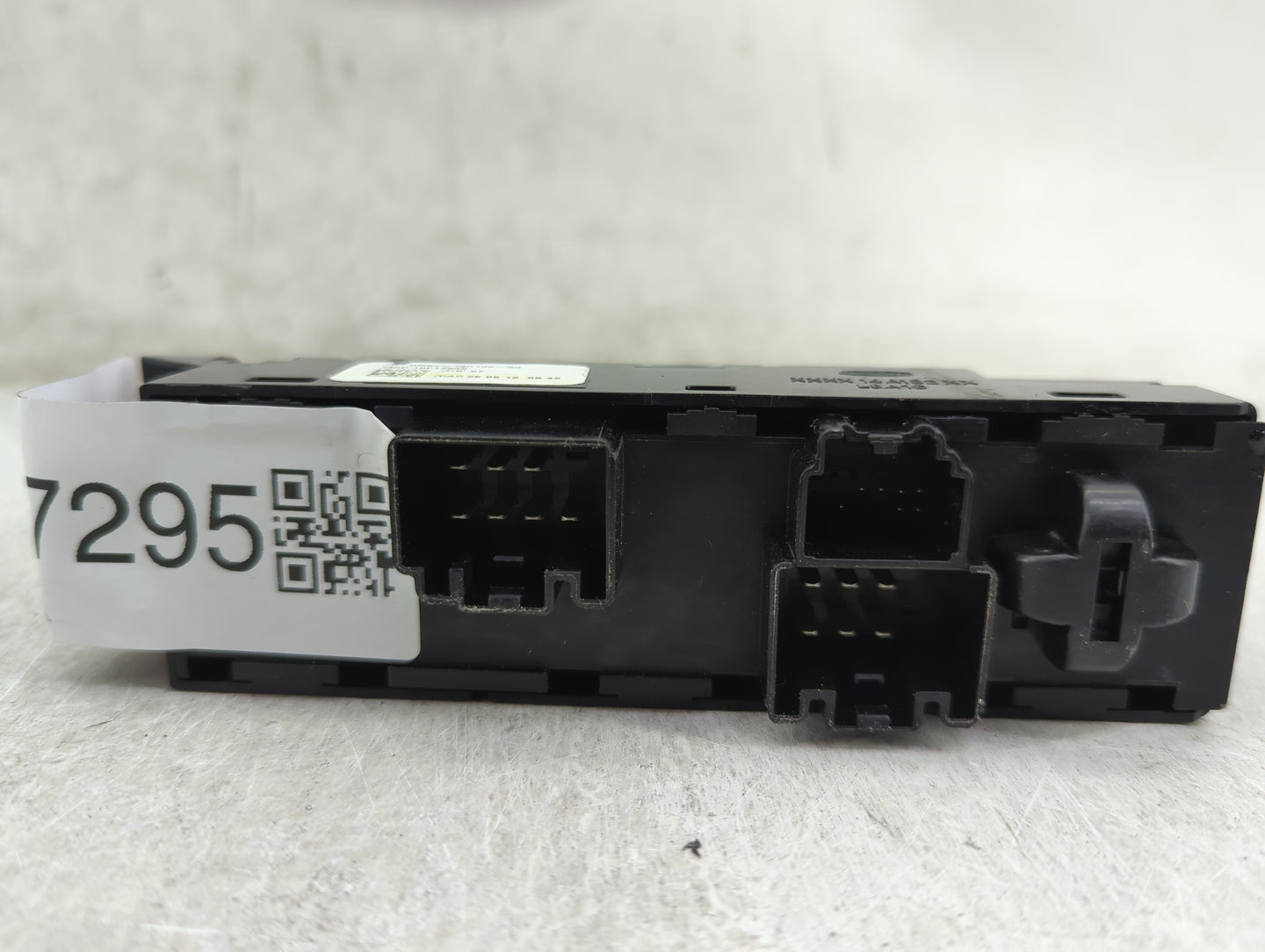 2013-2019 Ford Escape Master Power Window Switch Replacement Driver Side Left P/N:BM5T-14A132-AA Fits OEM Used Auto Parts - 