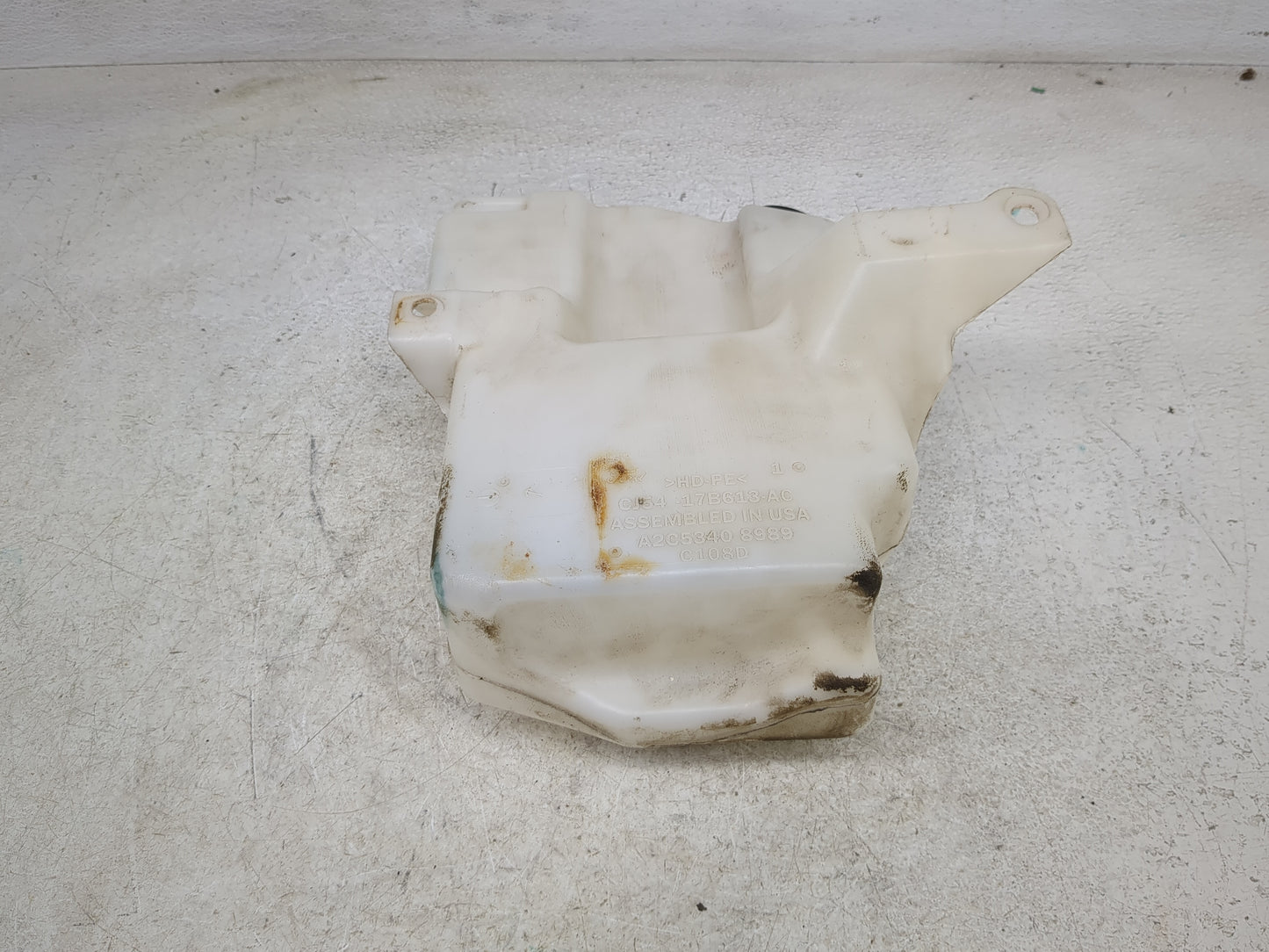 2013-2014 Ford Escape Windshield Washer Fluid Reservoir Bottle Oem - Oemusedautoparts1.com