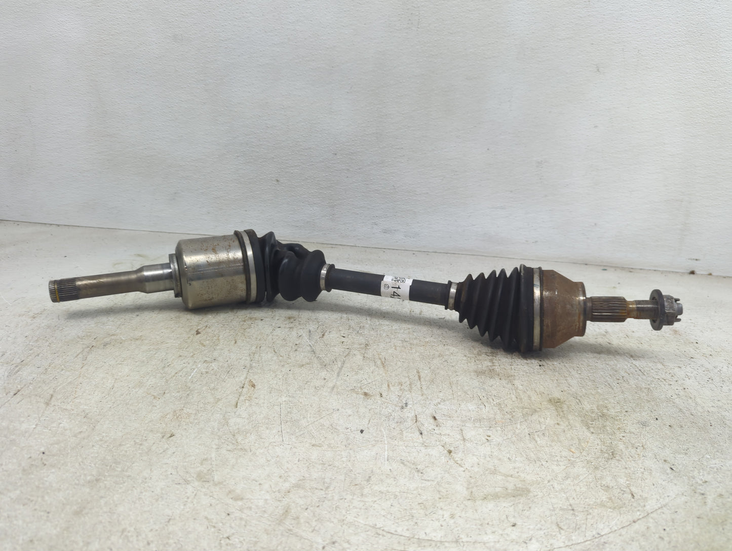 2013-2019 Ford Escape Axle Shaft Front Driver Cv C/v - Oemusedautoparts1.com
