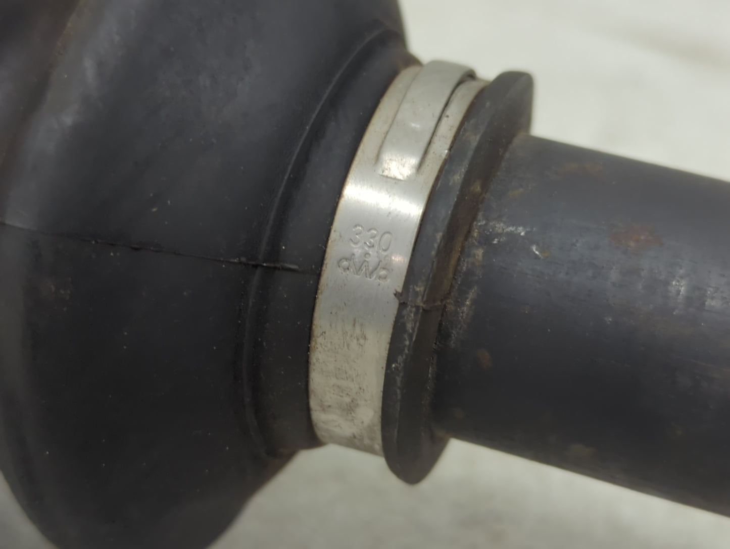 2013-2019 Ford Escape Axle Shaft Front Driver Cv C/v - Oemusedautoparts1.com
