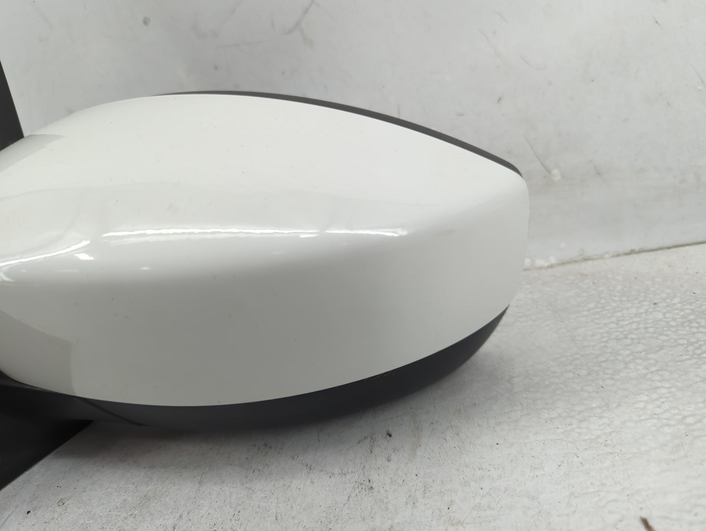 2013 Ford Escape Driver Left Side View Power Door Mirror Oxford White - Oemusedautoparts1.com