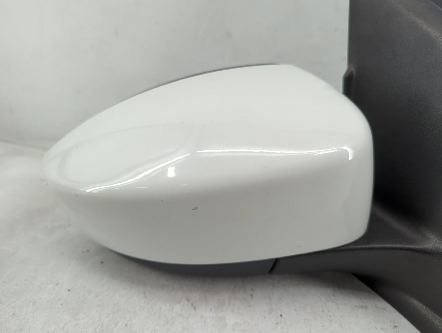 2013-2016 Ford Escape Passenger Side View Mirror - Right Door Mirror OEM Used - Oemusedautoparts1.com