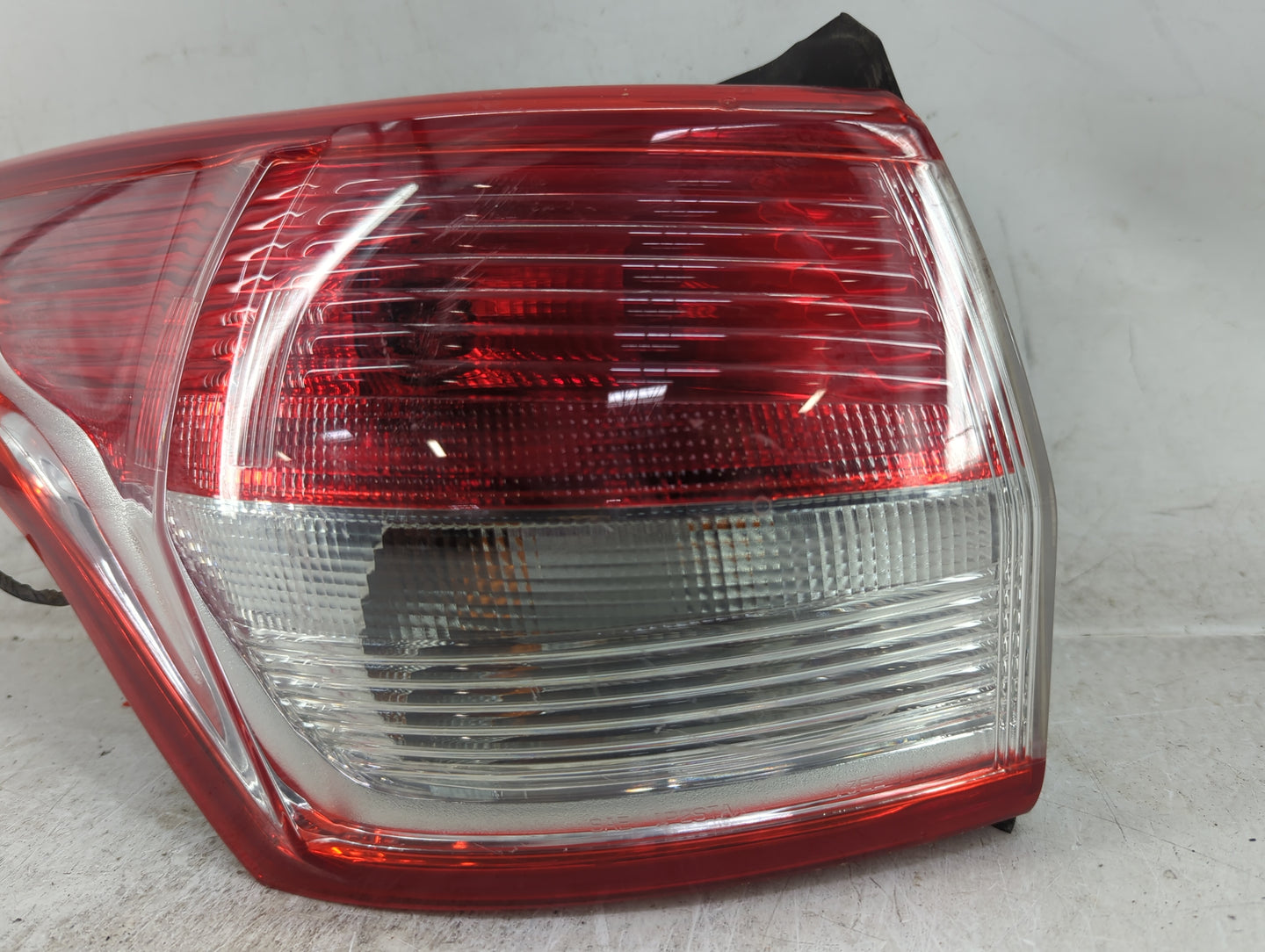 2013-2016 Ford Escape Tail Light Assembly Passenger Right OEM Fits Fits 2013 2014 2015 2016 OEM Used Auto Parts - Oemusedaut