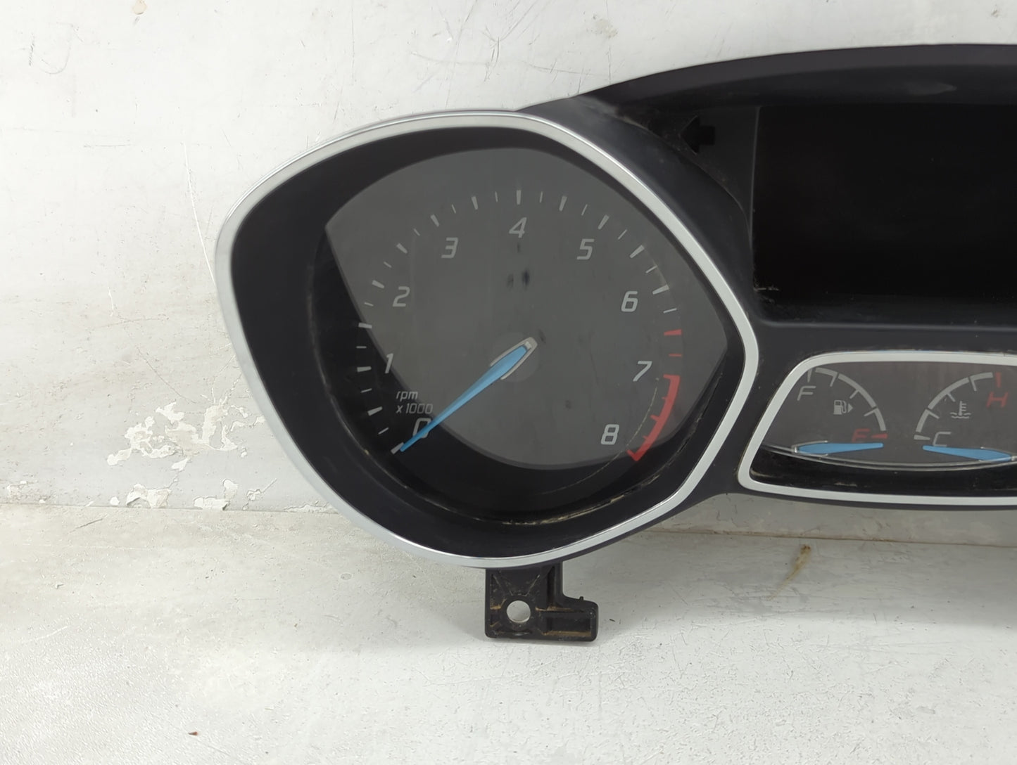 2013 Ford Escape Instrument Cluster Speedometer Gauges Fits OEM Used Auto Parts - Oemusedautoparts1.com