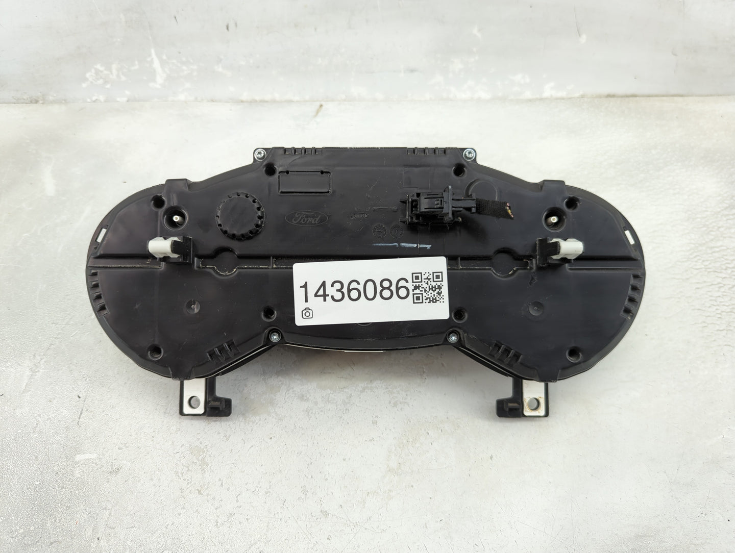 2013-2014 Ford Escape Instrument Cluster Speedometer Gauges P/N:CL8F-10894-B Fits Fits 2013 2014 OEM Used Auto Parts - Oemus