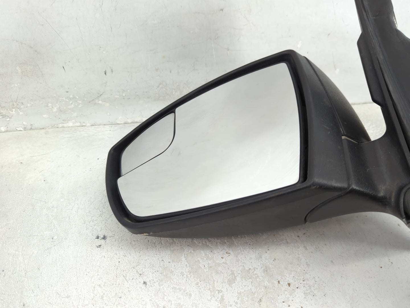 2013-2016 Ford Escape Driver Side View Mirror - Left Door Mirror OEM Used - Oemusedautoparts1.com