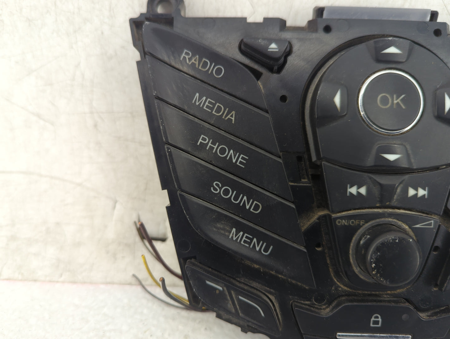 2013-2016 Ford Escape Radio Control Panel - Oemusedautoparts1.com