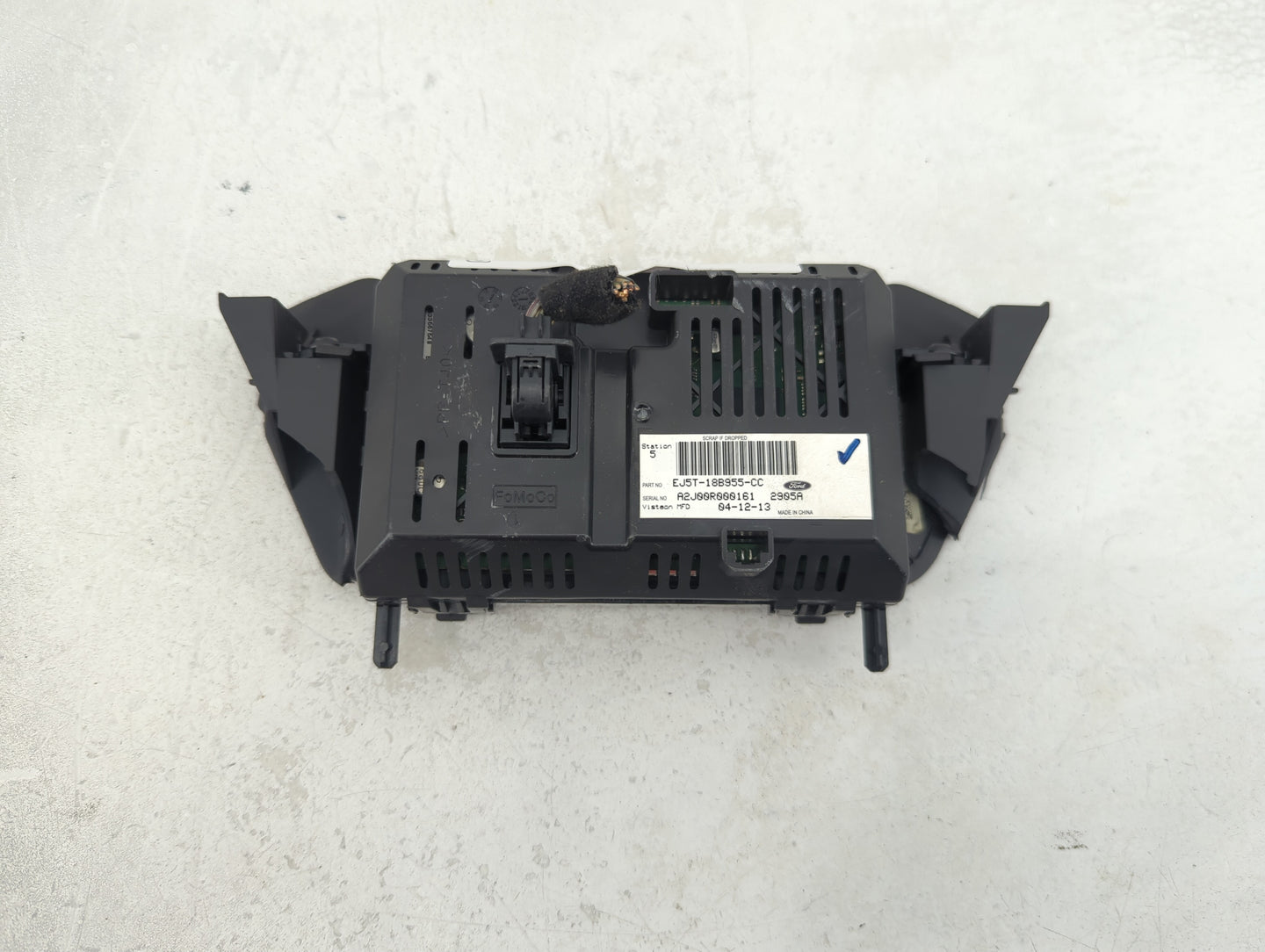 2013-2016 Ford Escape Information Display Screen - Oemusedautoparts1.com
