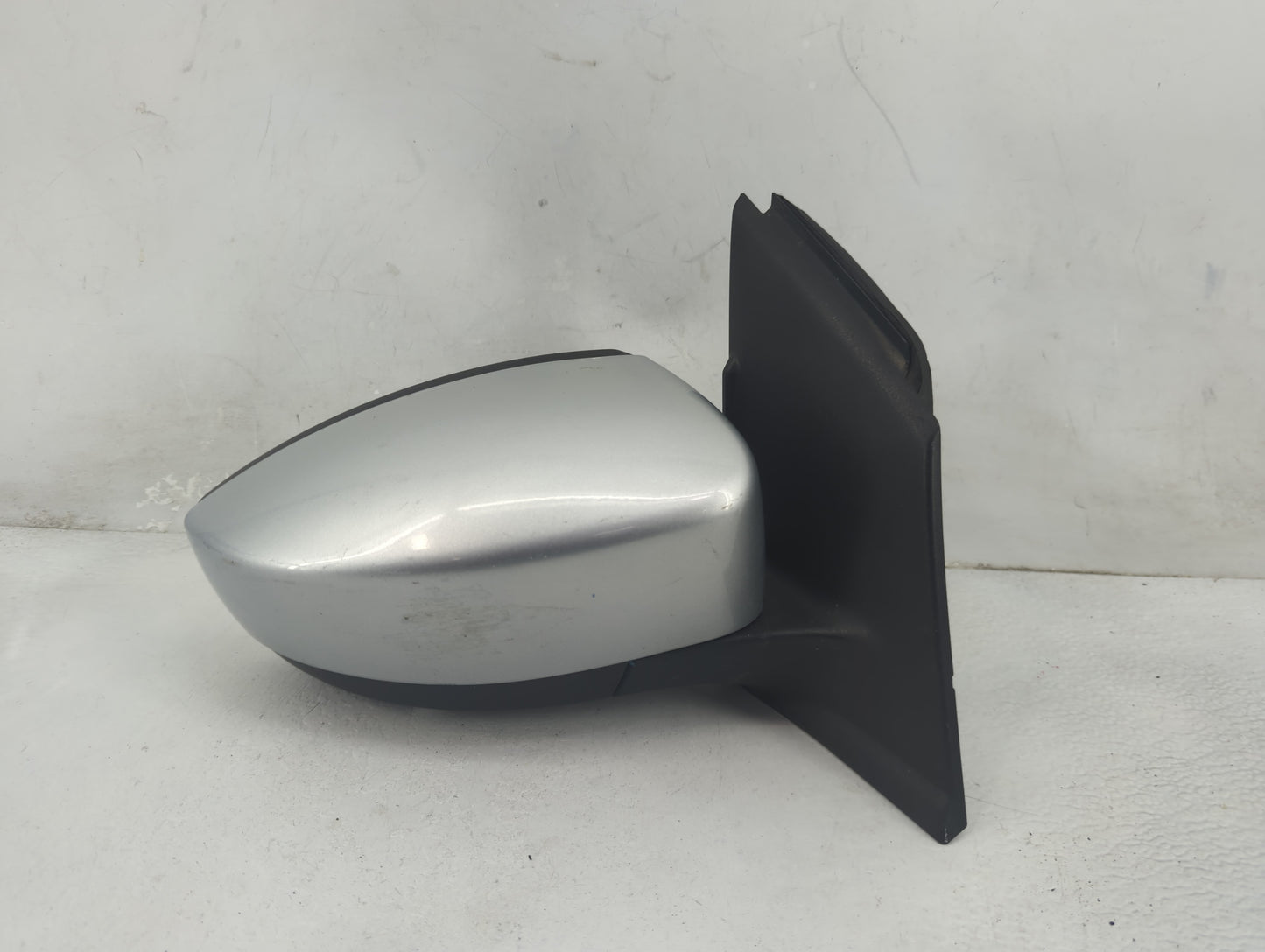 2013-2016 Ford Escape Passenger Side View Mirror - Right Door Mirror OEM Used - Oemusedautoparts1.com