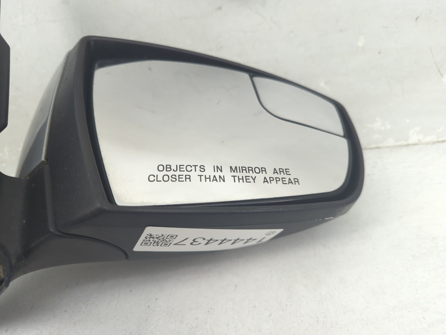 2013-2016 Ford Escape Passenger Side View Mirror - Right Door Mirror OEM Used - Oemusedautoparts1.com