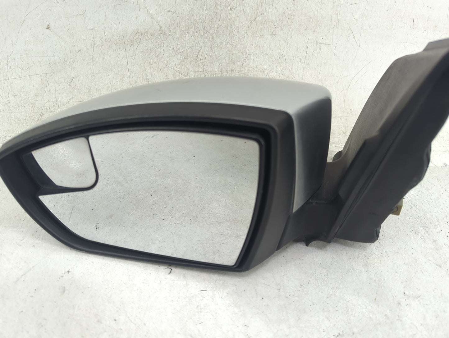 2013-2016 Ford Escape Driver Side View Mirror - Left Door Mirror OEM Used - Oemusedautoparts1.com