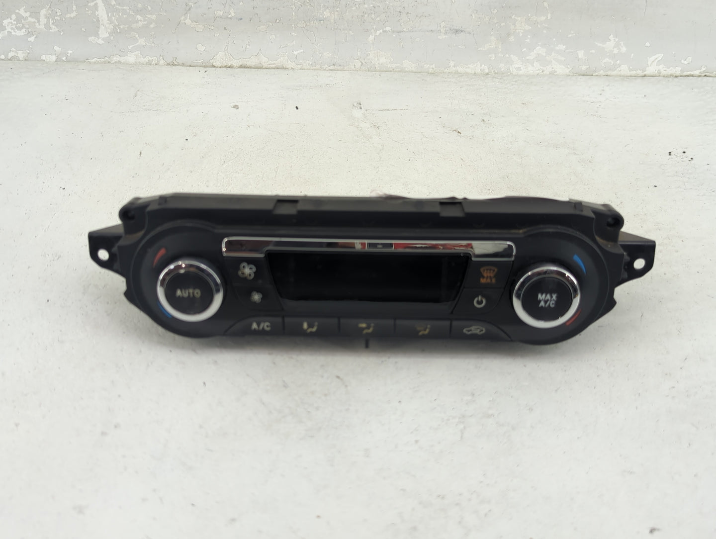 2013 Ford Escape Climate Control Module Temperature AC/Heater Replacement P/N:CJ5T-18C612-AE Fits OEM Used Auto Parts - Oemu