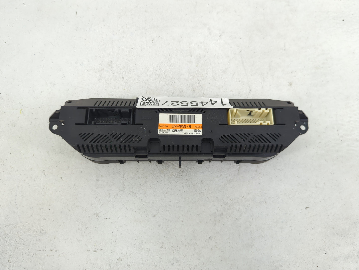 2013 Ford Escape Climate Control Module Temperature AC/Heater Replacement P/N:CJ5T-18C612-AE Fits OEM Used Auto Parts - Oemu