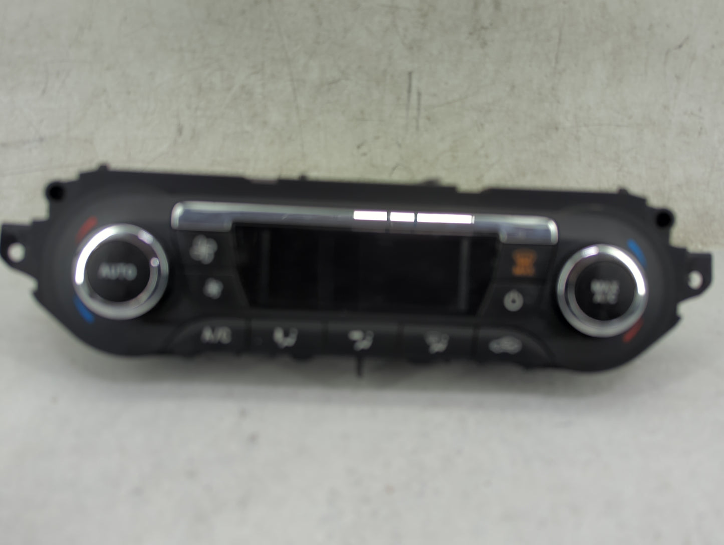 2013 Ford Escape Climate Control Module Temperature AC/Heater Replacement P/N:CJ5T-18C612-AE Fits OEM Used Auto Parts - Oemu