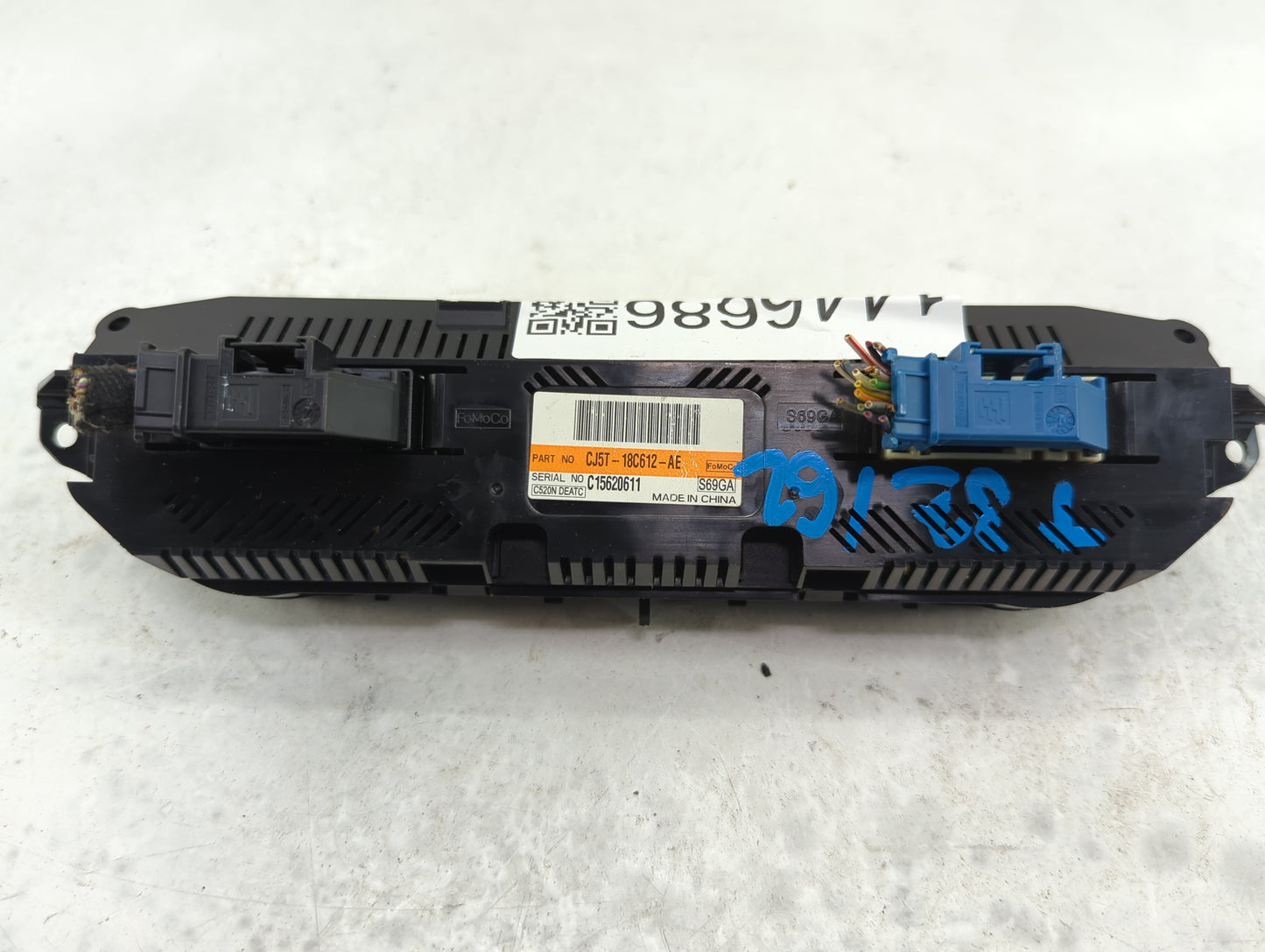 2013 Ford Escape Climate Control Module Temperature AC/Heater Replacement P/N:CJ5T-18C612-AE Fits OEM Used Auto Parts - Oemu